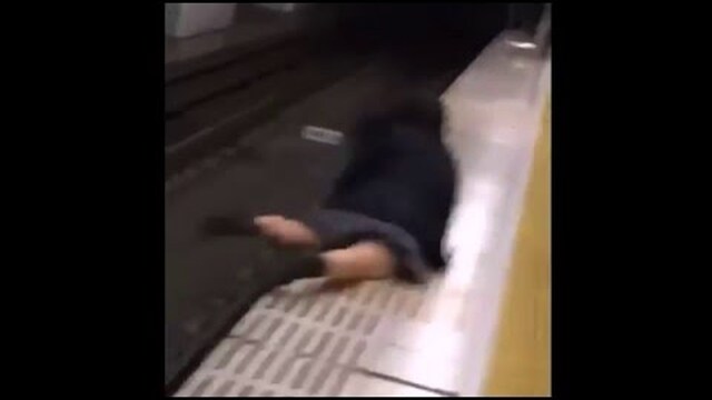 【動画】名古屋の地下鉄で女子高校生が線路内に立ち入った動画をUPし炎上